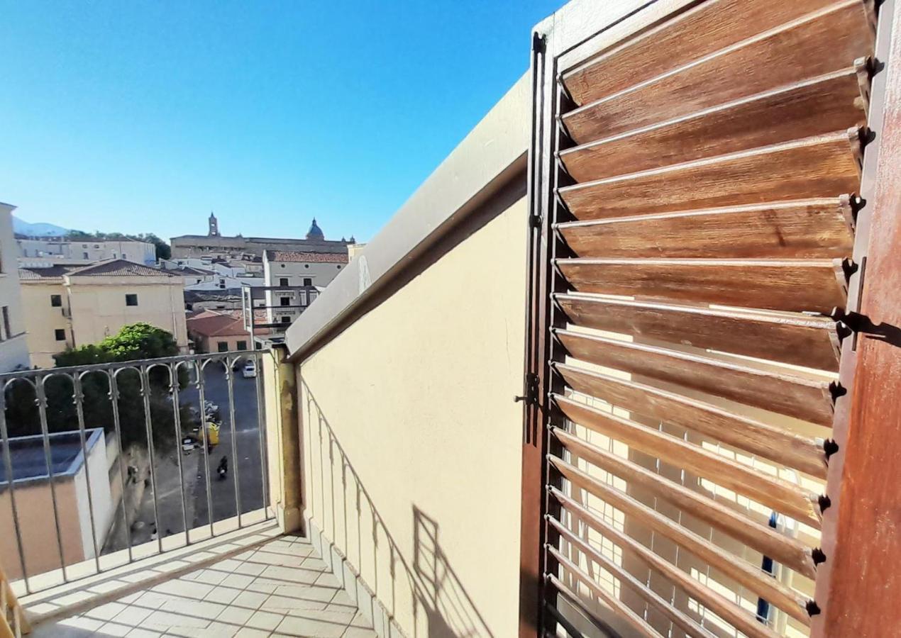 Terrace With View Attic In Old Town Ballarhome Palermo Exteriör bild